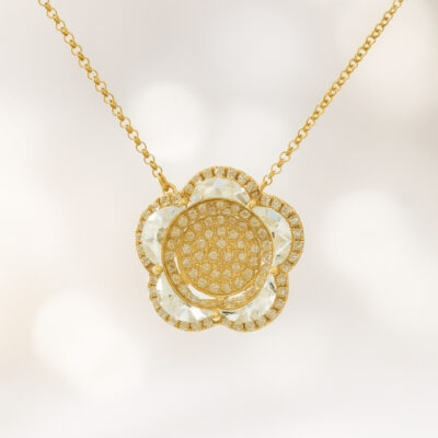 Collar Biru Lucky en Oro Amarillo 18K con Topacio Blanca y Diamantes