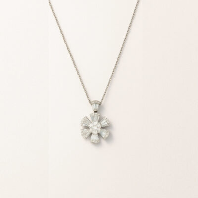 Collar Diamantesta Estrella en Oro Blanco 18K con Diamantes