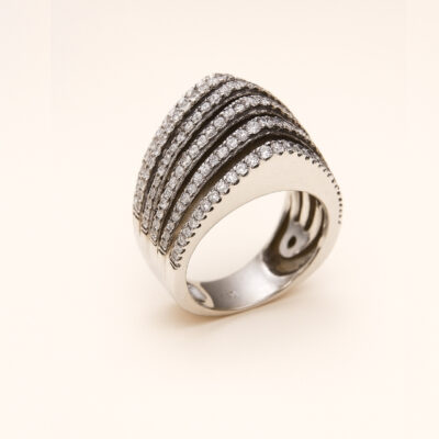 Sortija Diamantesta Picchu Rodio Negro en Oro Blanco 18K con Diamantes