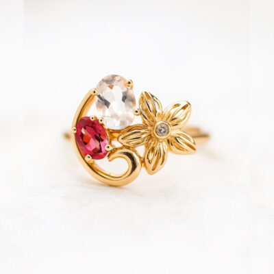 Sortija Biru Tika en Oro Rosa 18K con Cuarzo, Turmalina y Diamante