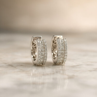 Media Argolla Diamantesta en Oro Blanco 18k con Diamantes