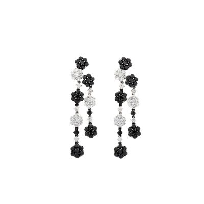 Aretes Rosetas Diamantesta en Oro Blanco 18k