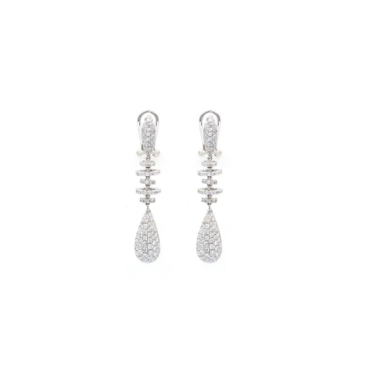 Aretes Diamantesta Largo con gota en Oro Blanco 18k con Brillantes