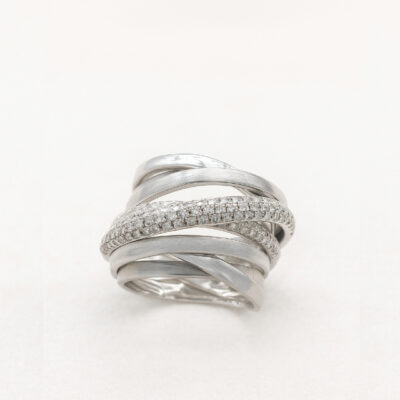 Sortija Diamantesta Lineal en Oro Blanco 18K con Diamantes