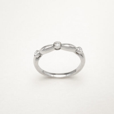 Sortija Pasado, Presente & Futuro Diamantesta en Oro Blanco 18K con Diamantes