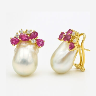 Aretes Love Pearls Perla Fowpe en Oro Amarillo 18k con Diamantes