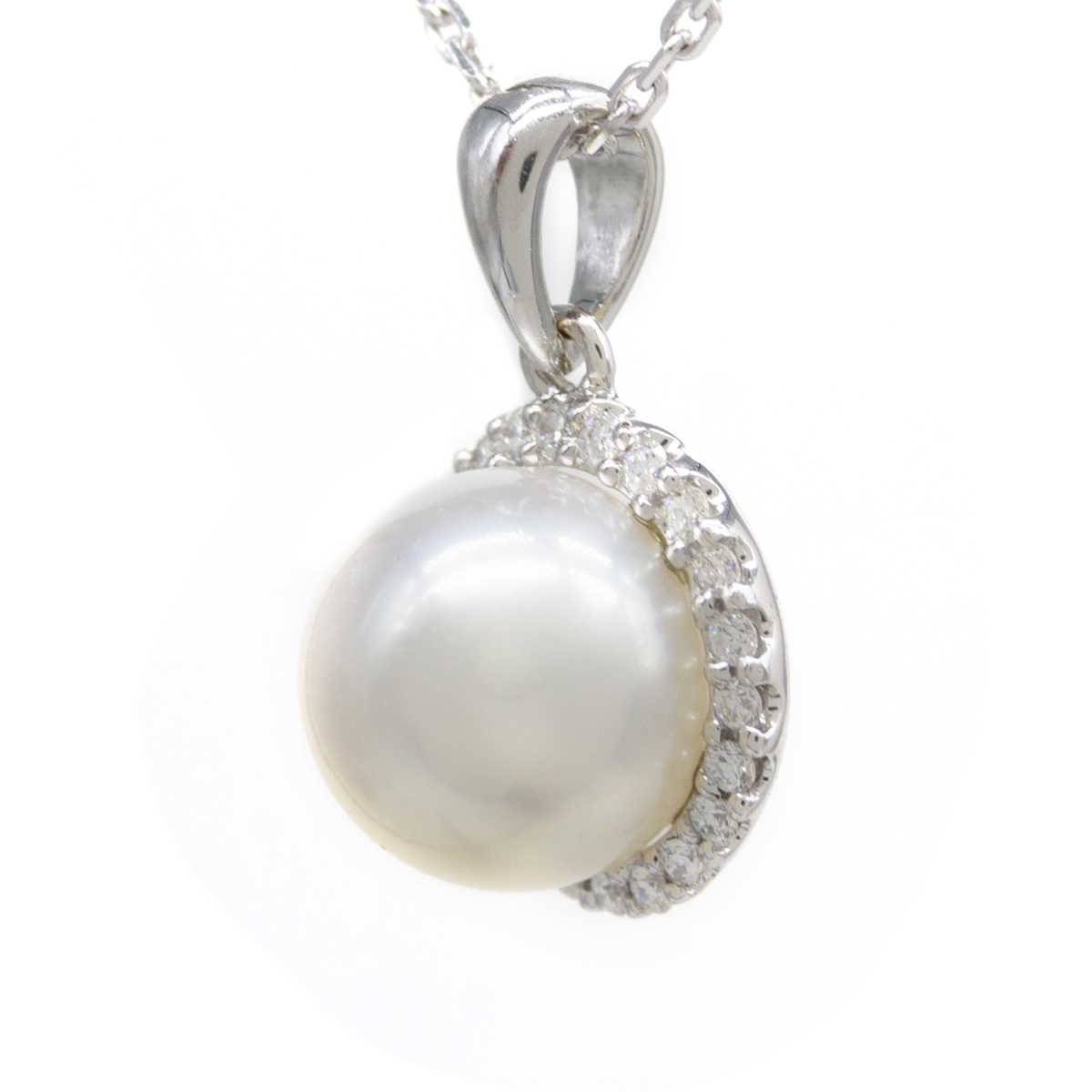Collar Love Pearls en Oro Blanco 18k con Diamantes