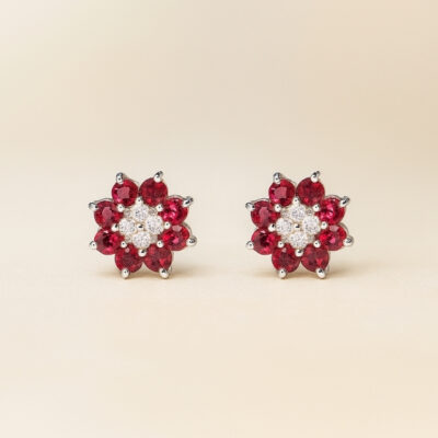 Aretes Khuyay Roseta en Oro Blanco 18k con Rubíes y Diamantes