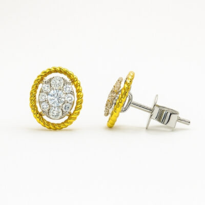 Aretes Oval con centro de brillantes en oro amarillo y oro blanco 18K