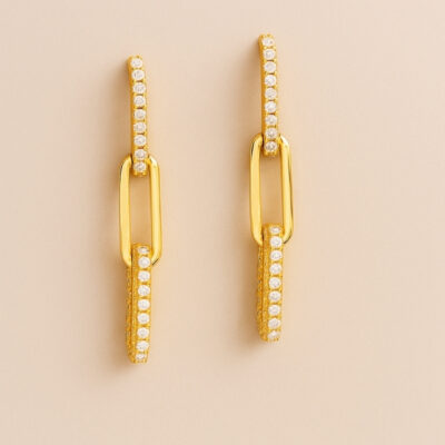 Aretes diamantesta paperclip con diamantes en oro amarillo 18k