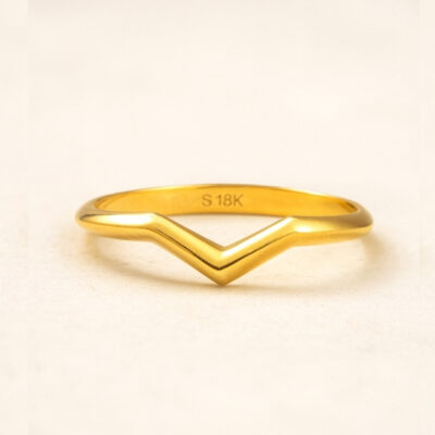 Anillo en modelo V solo Oro Amarillo 18K