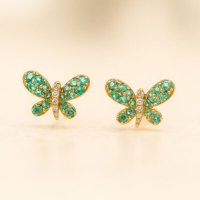 Aretes Biru mariposa de esmeralda con diamantes en oro amarillo 18K