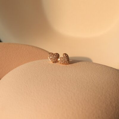 Aretes corazón de diamantes Oro amarillo 18K