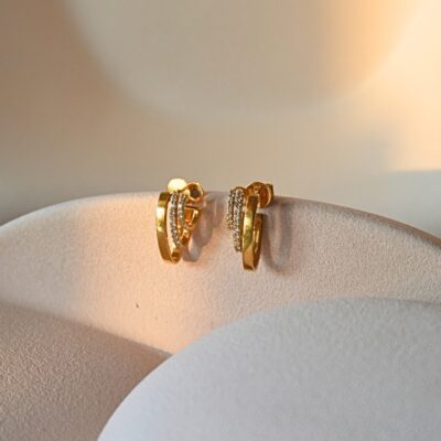 Argollas tres vueltas  con  Oro amarillo 18K