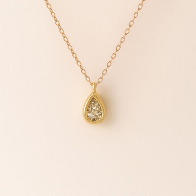 Collar diamante en gota punto de luz en oro amarillo 18K