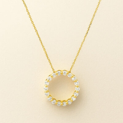 Collar círculo con diamantes en oro amarillo 18K