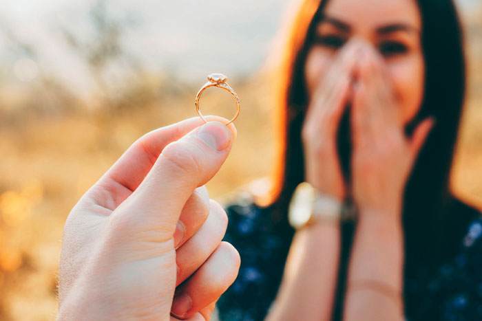 Anillos con Diamantes de Compromiso para un Amor Inolvidable