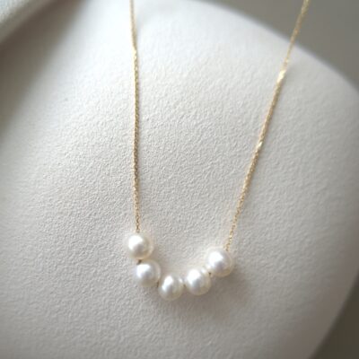 Collar de 5 Perlas de río en Oro Amarillo de 18k