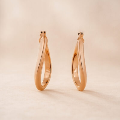 Argolla Ovalada Torneada en Oro Amarillo 18K.