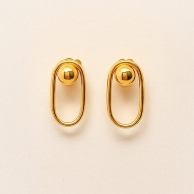 Aretes eslabón Ovalado con bolita Oro Amarillo 18K.