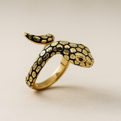 Sortija Serpiente con Enamel en Oro Amarillo 18k