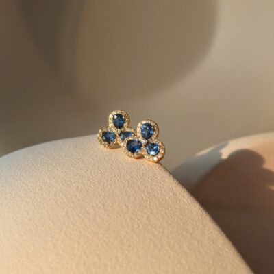 Aretes zafiro con diamantes en Oro Amarillo 18k