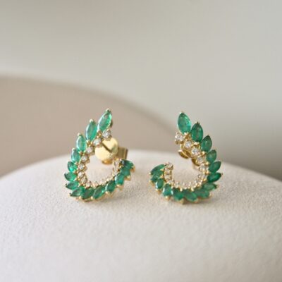 Aretes esmeralda Navette con diamantes en Oro Amarillo 18k