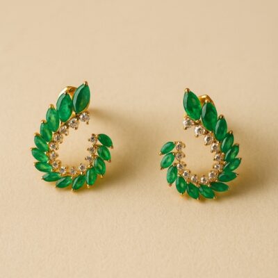 Aretes esmeralda Navette con diamantes en Oro Amarillo 18k