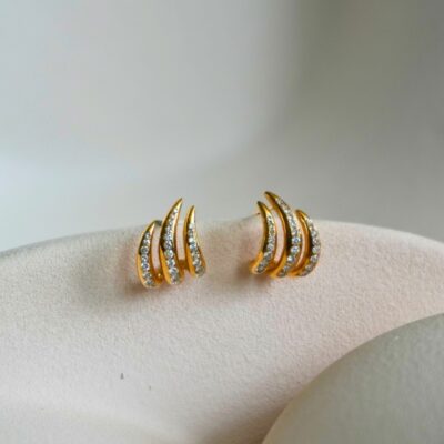 Aretes con diamantes en Oro Amarillo 18k