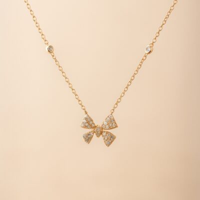 Collar lazo de diamantes en Oro Amarillo 18k.