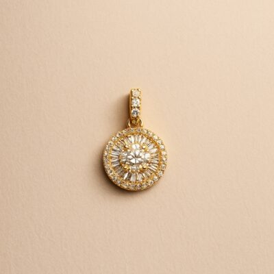 Dije de roseta de diamantes en oro amarillo 18k