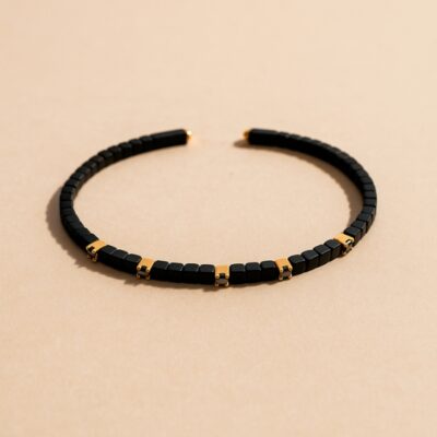 Pulsera abierta de piedra con diamante negro en Oro Amarillo 18k
