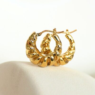 Argollas canoa entorchada gruesas en oro amarillo 18K