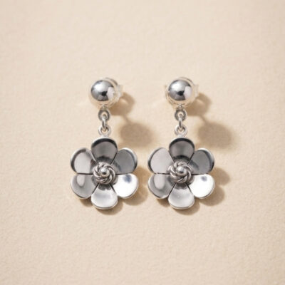 Aretes flor de plata 925