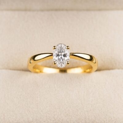 Anillo de compromiso con diamante de laboratorio 0.50 ct en oro amarillo 18k